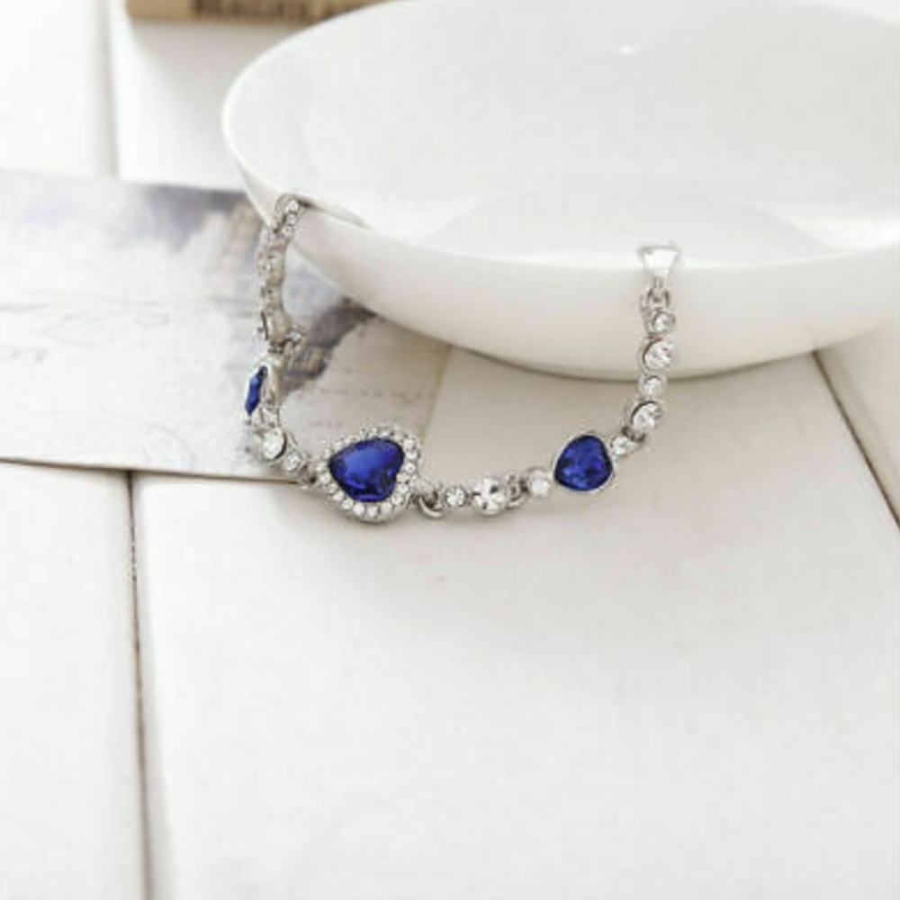 Gorgeous Silver Heart Blue Crystal Bangle Bracelet - Picture 6 of 6